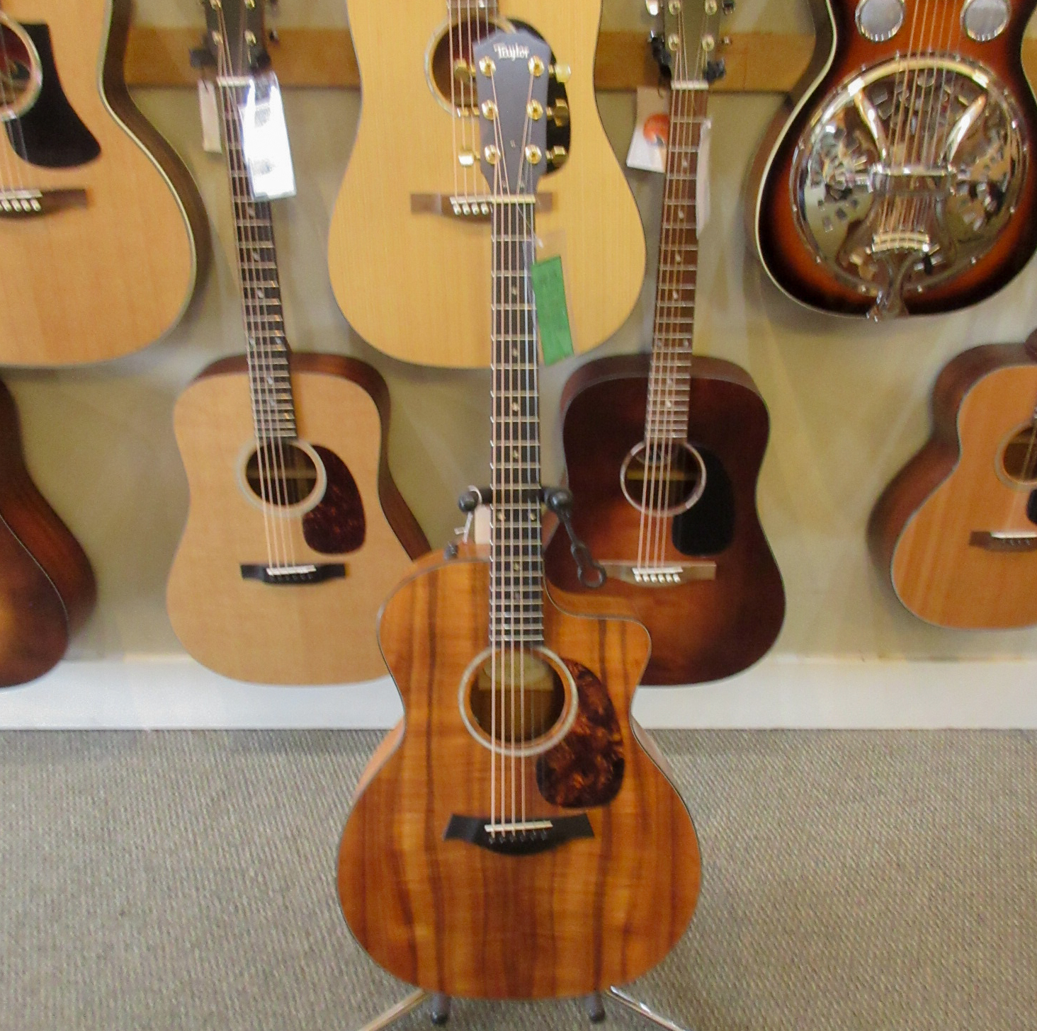 Taylor Custom-224ce-K DLX 2018