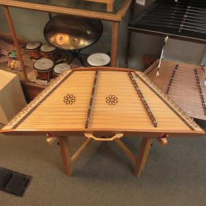 Lost Valley 16/15 Hammered Dulcimer 1994