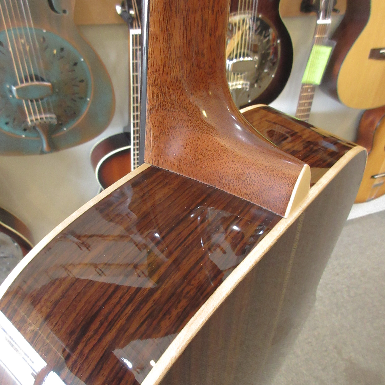 Martin OM-28 Modern Deluxe 2024 - Image 13