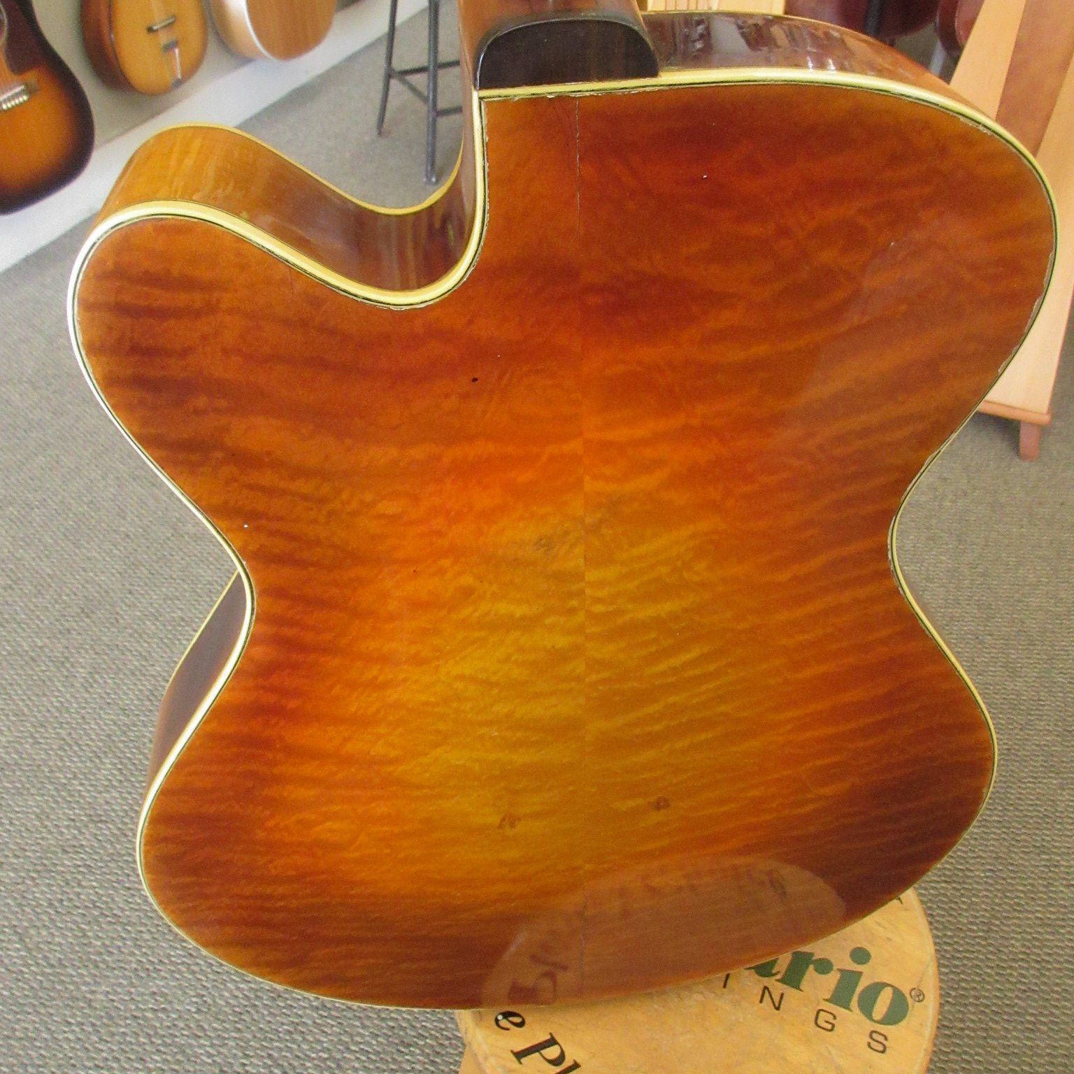 Schaefer Archtop Model 16 2002 - Image 15