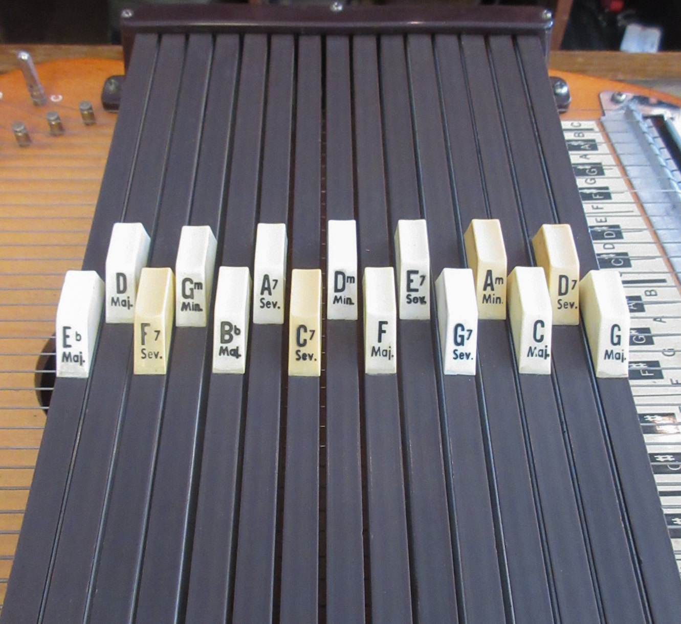 Oscar Schmidt OS-15 Autoharp - Image 5