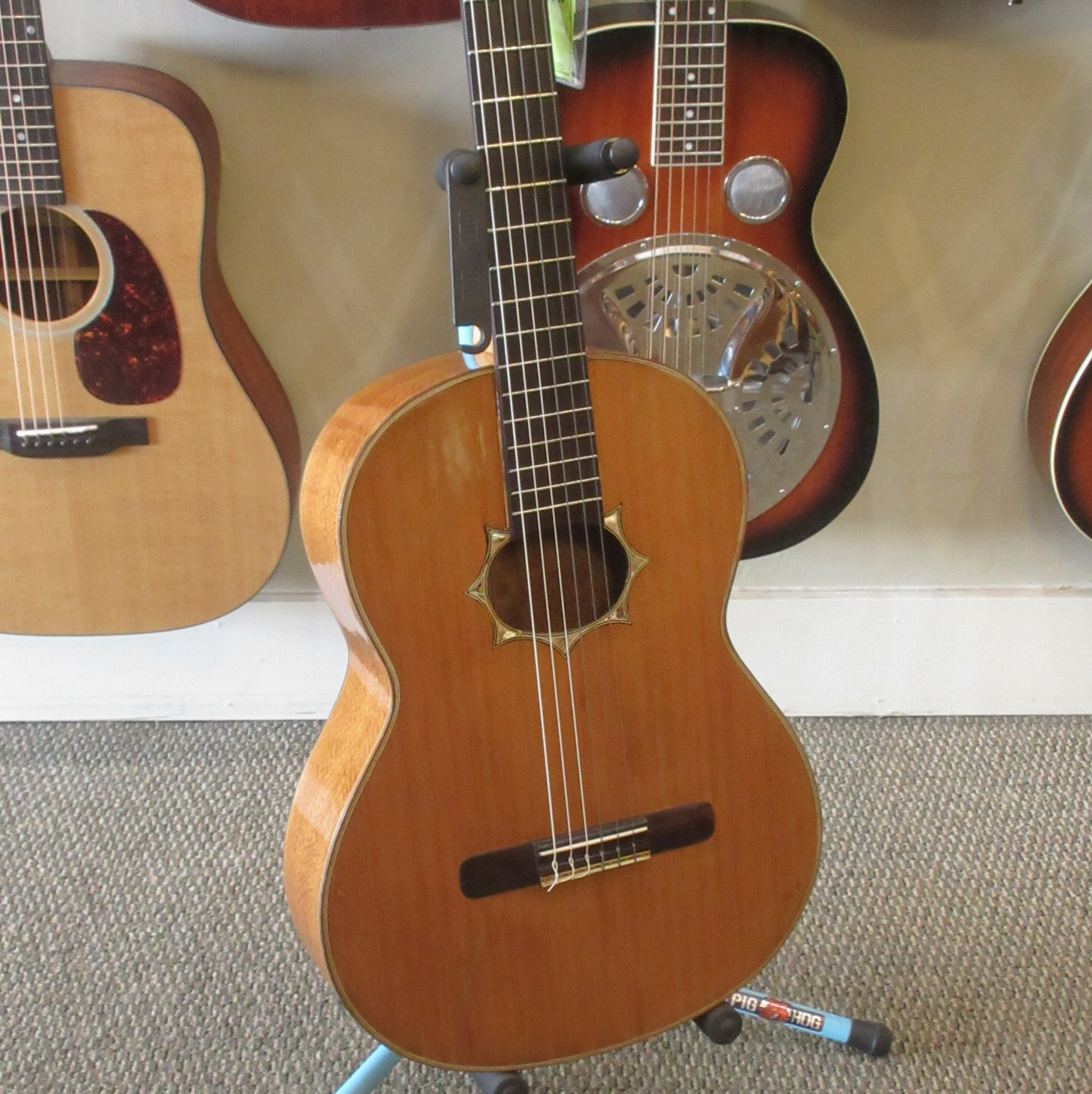 Unlabeled Classical Guitar - Image 3