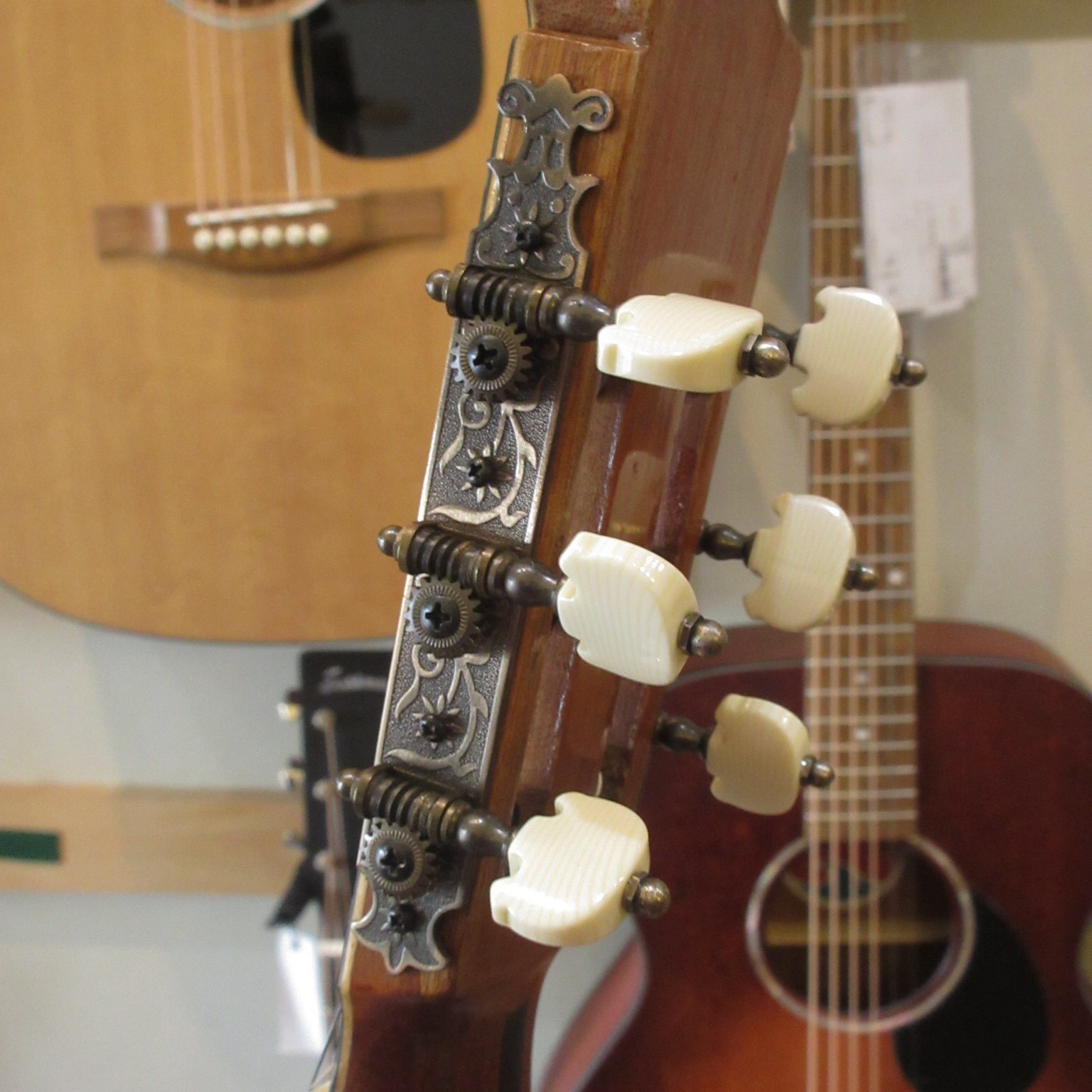 Unlabeled Classical Guitar - Image 12