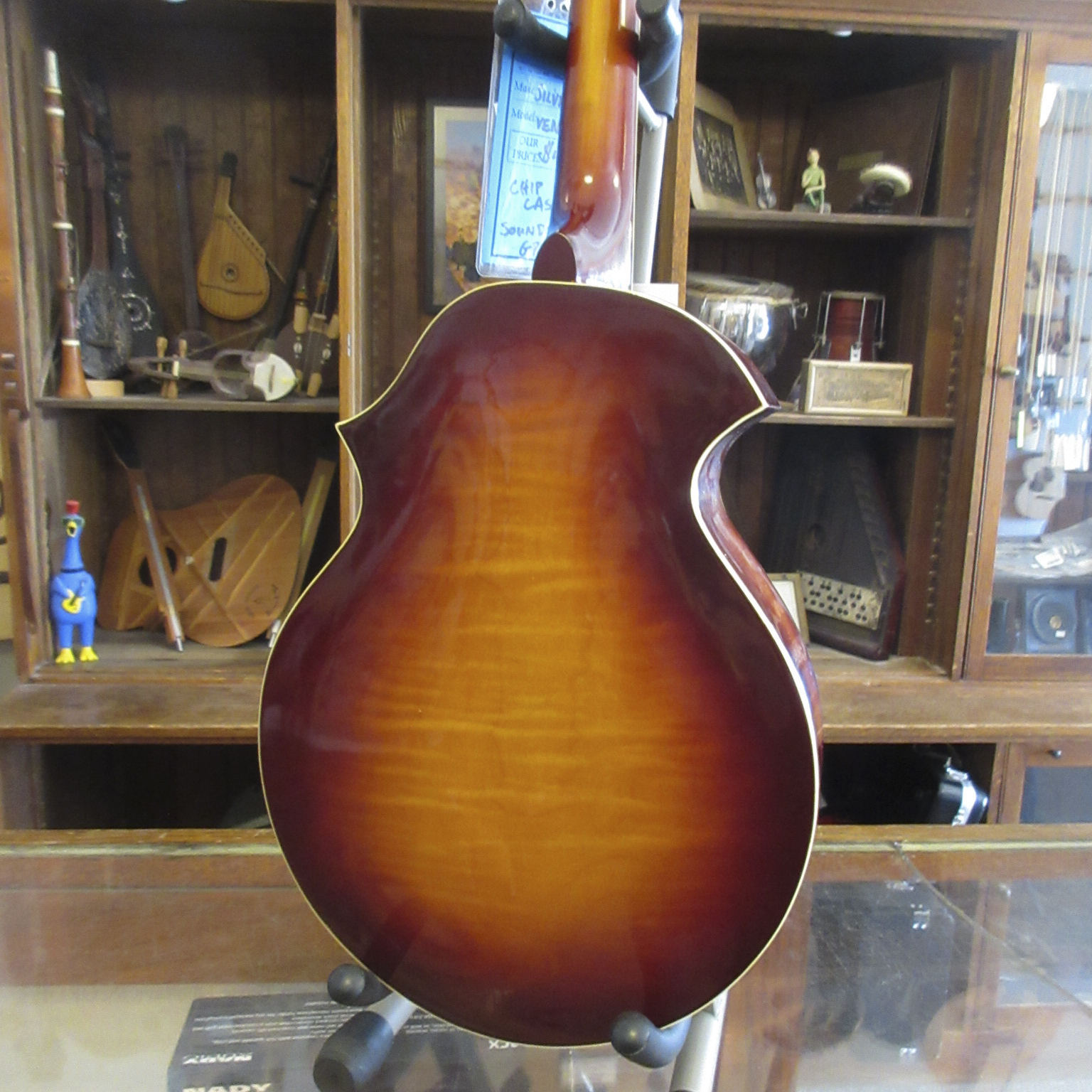 Silvertone (Kay) Venetian Mandolin c.1950/60's - Image 11