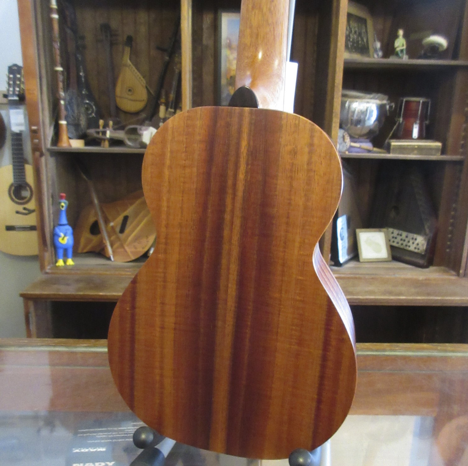 Kamaka HF-2 Concert - Image 11