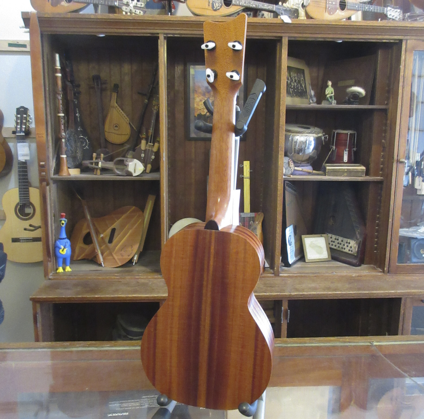 Kamaka HF-2 Concert - Image 9