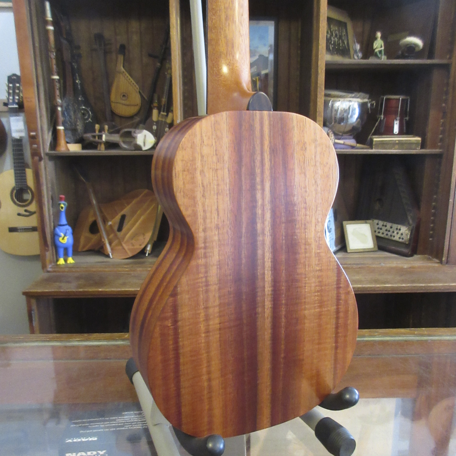 Kamaka HF-2 Concert - Image 10