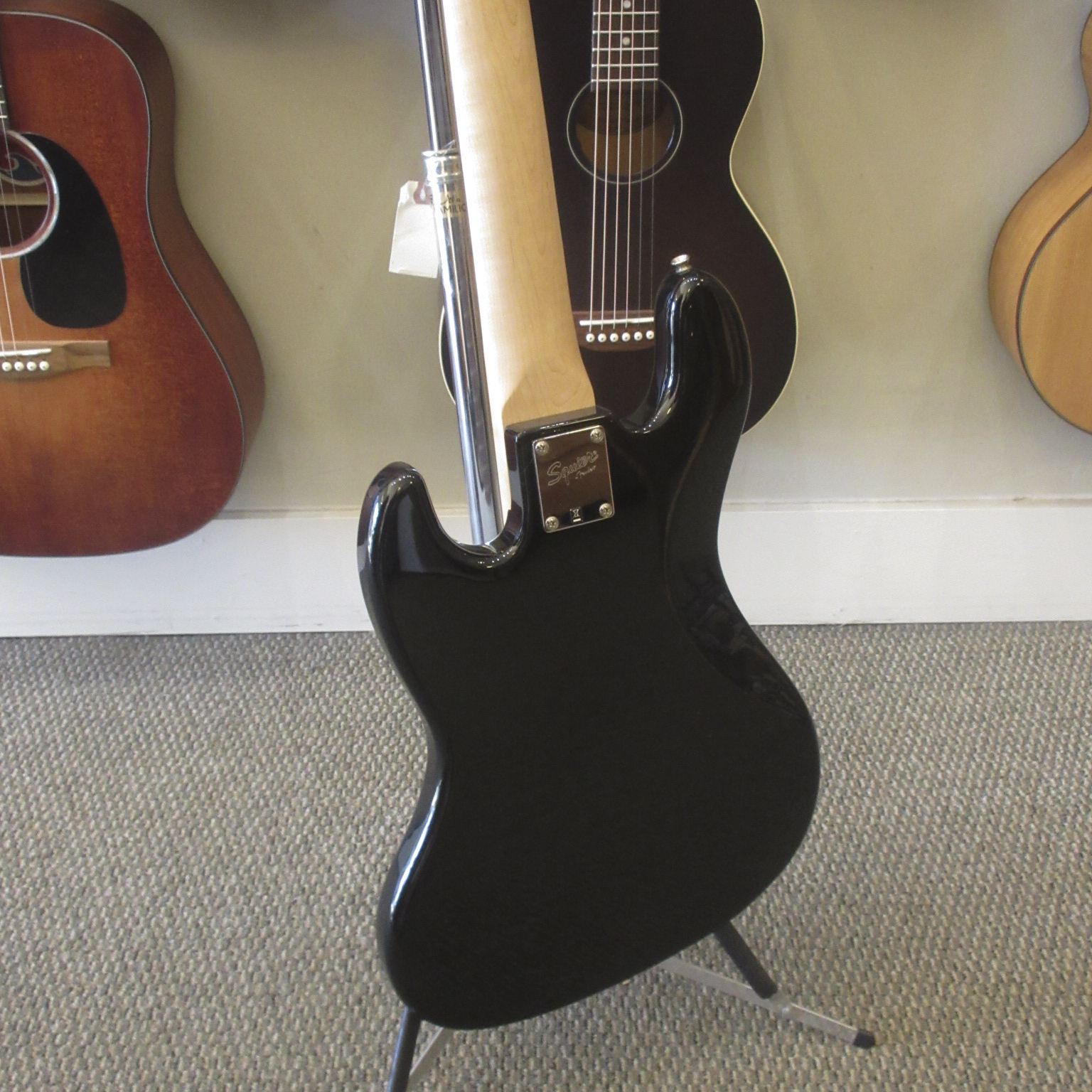 Fender Squier Affinity Series 5-String Jazz Bass - Image 10